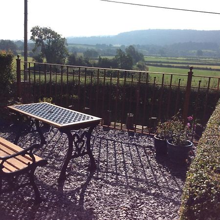 Bed and Breakfast Tan Y Graig Meifod Exterior foto